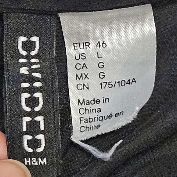 BOGO Free🦋 Divided Black Camisole Style Top - Picture 7 of 12